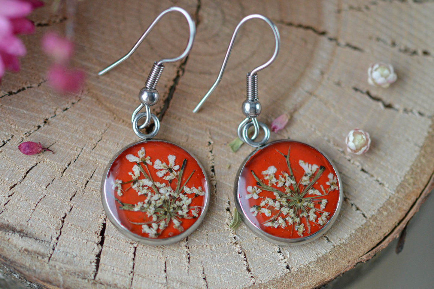 Real chervil red earrings