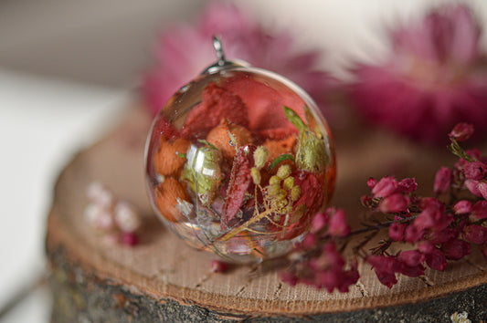 Red autumn necklace