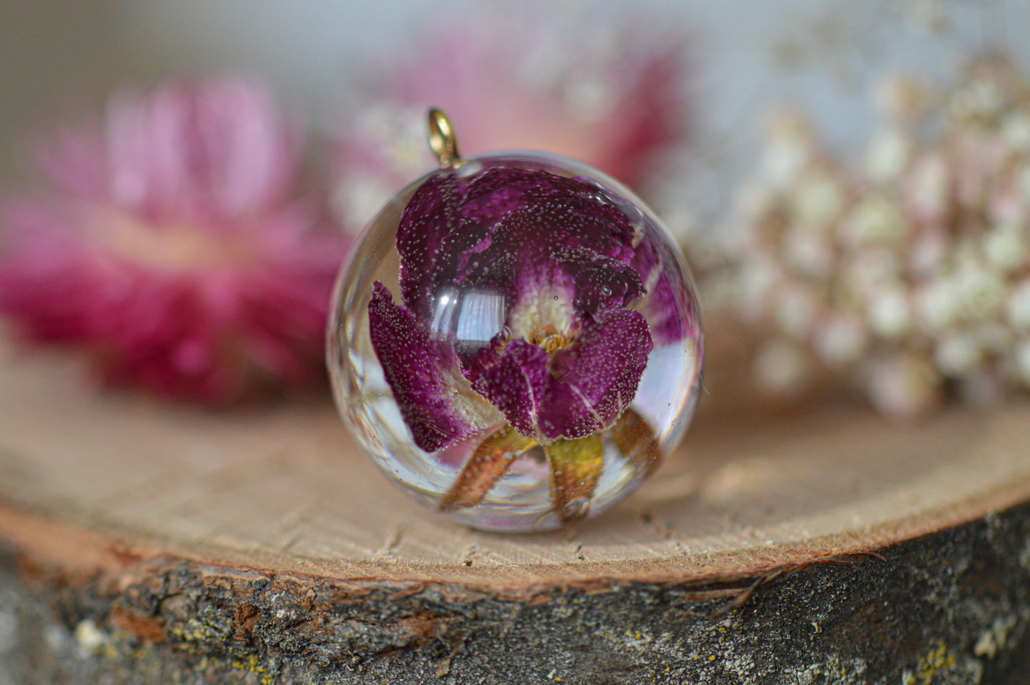 Gold-plated rose necklace