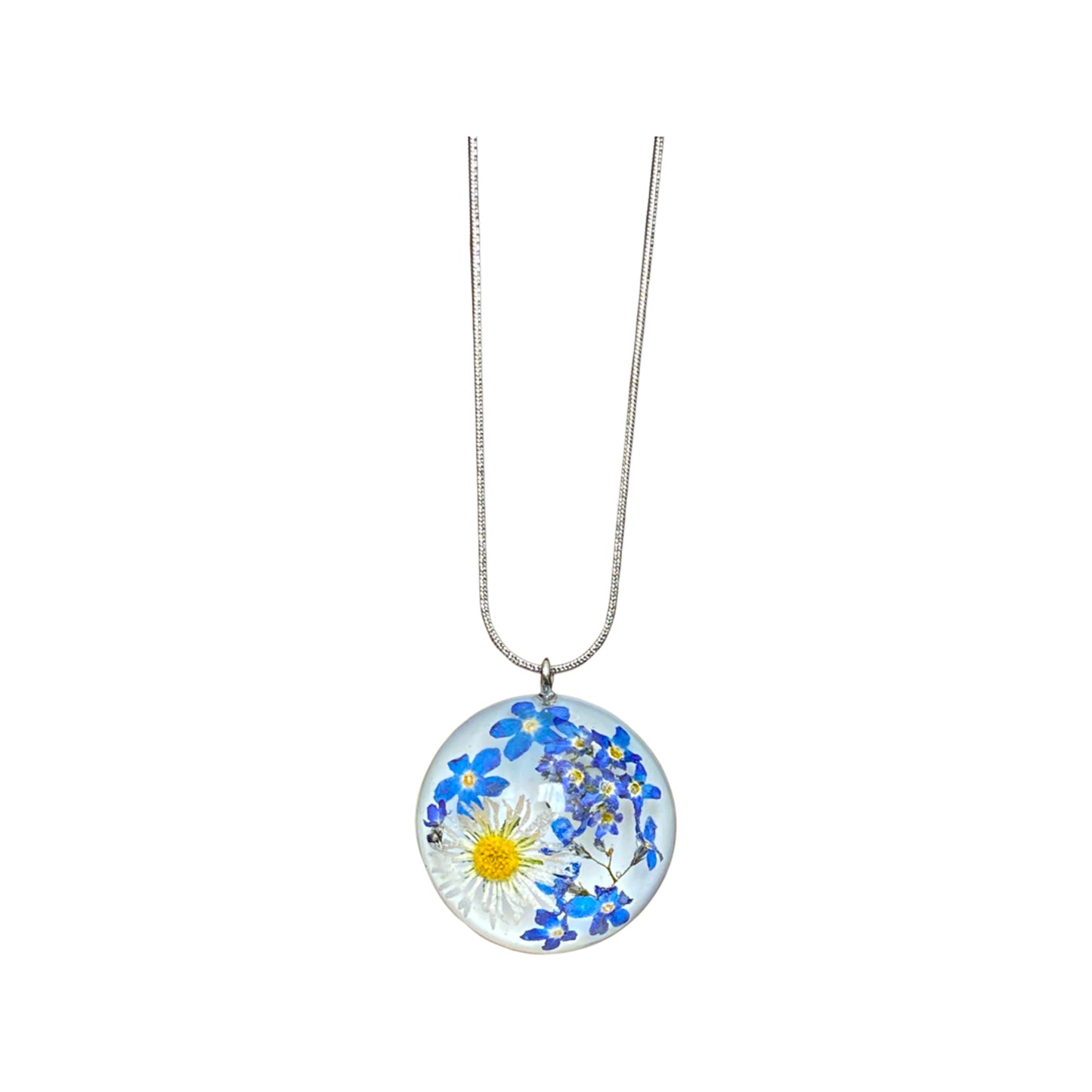 Summer floral necklace with daisy