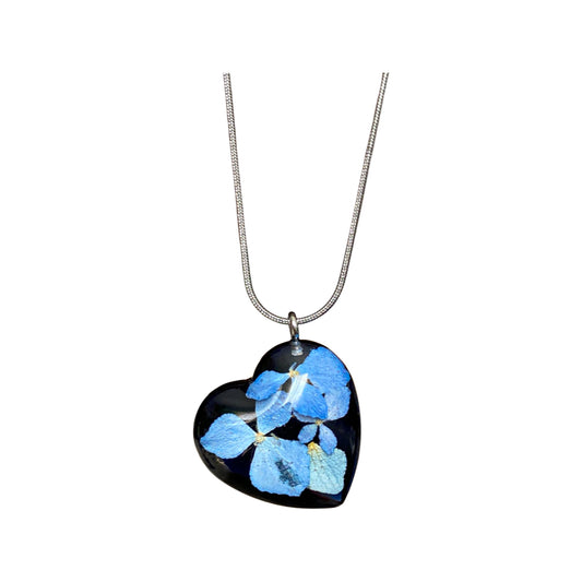 Hydrangea small heart necklace