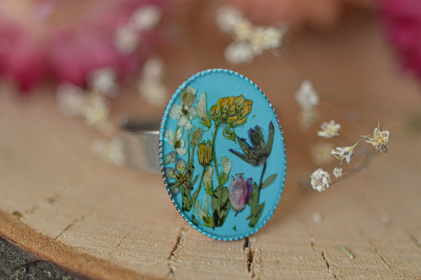 Unique floral ring