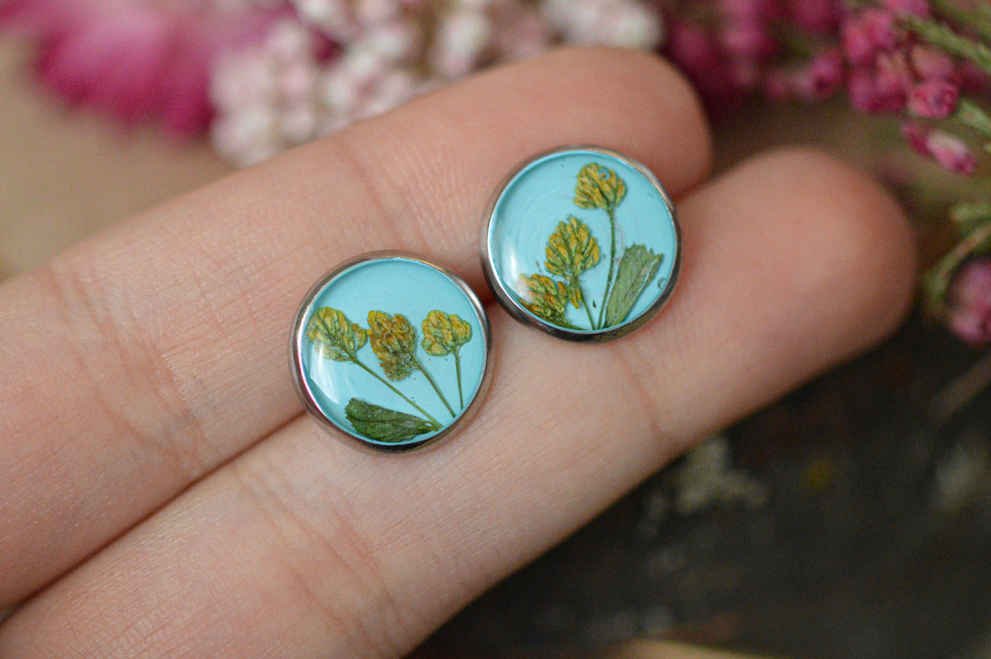 Solidago stud earrings