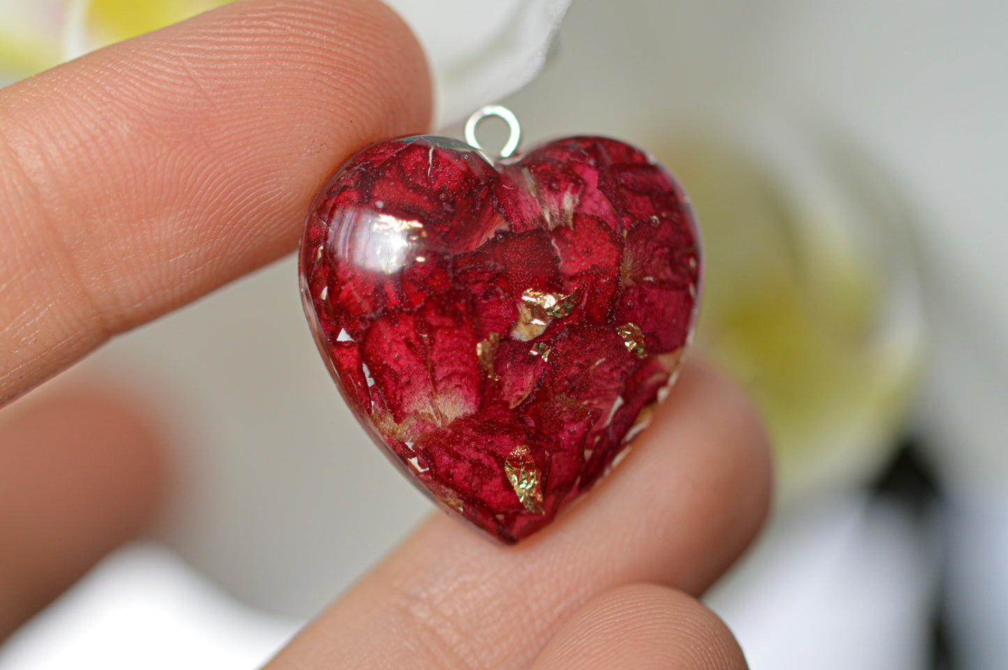 Rose petals heart necklace