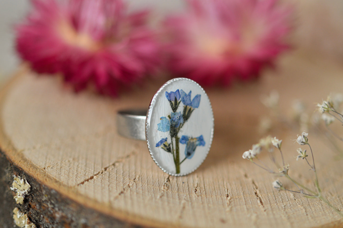 Forget-me-not oval ring