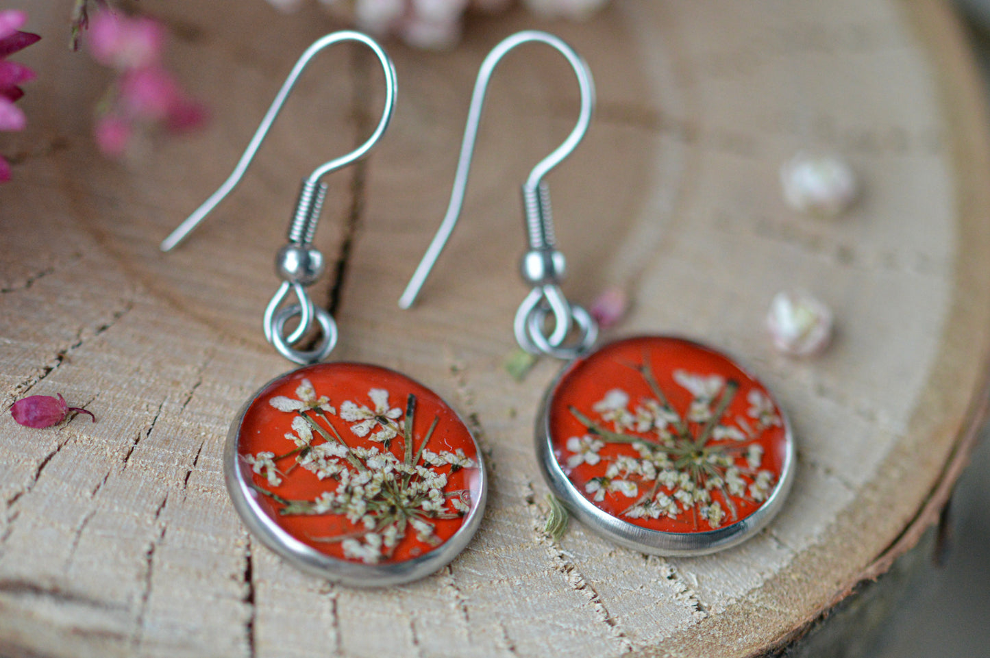 Real chervil red earrings