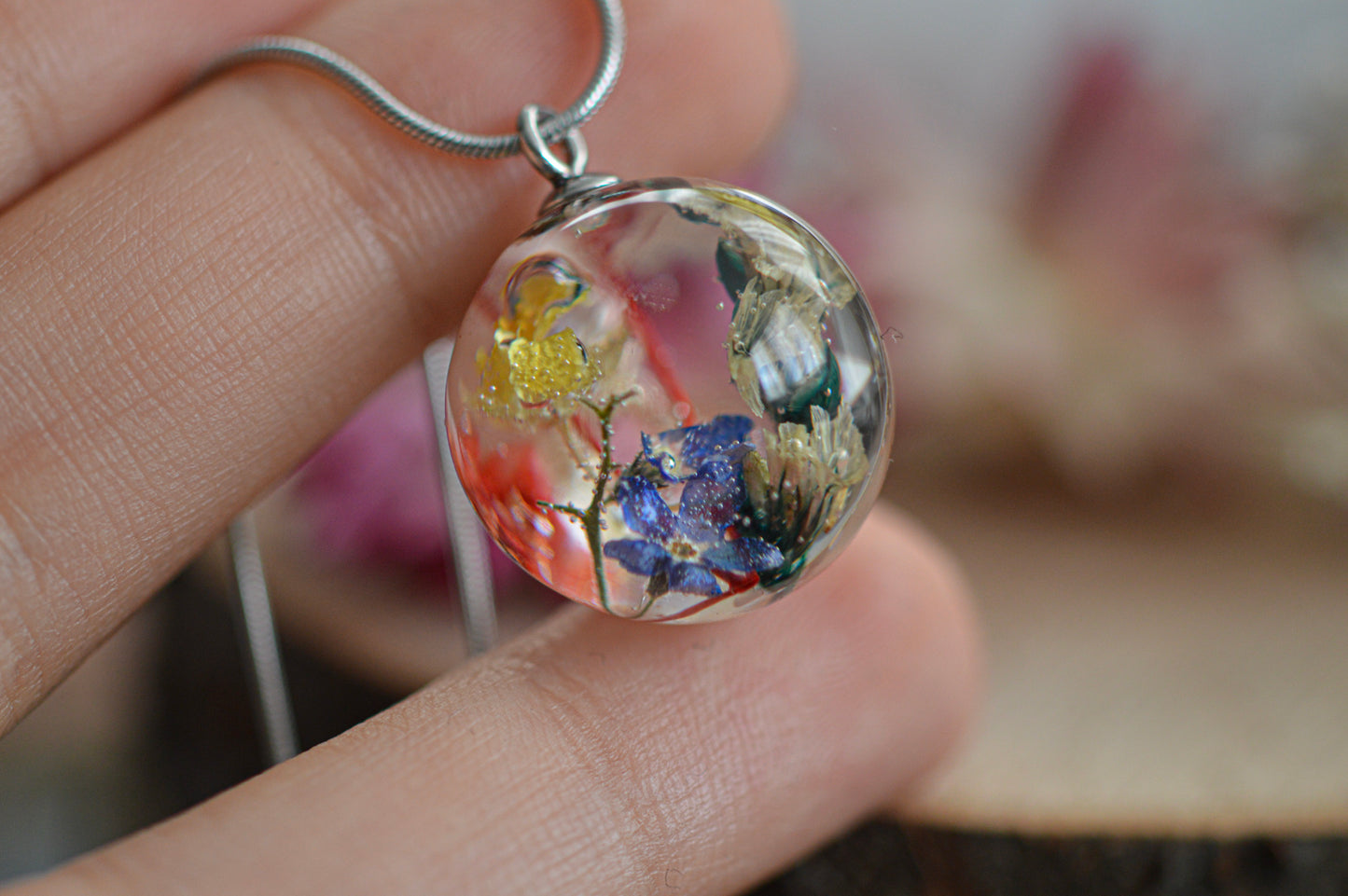 Floral colorful necklace