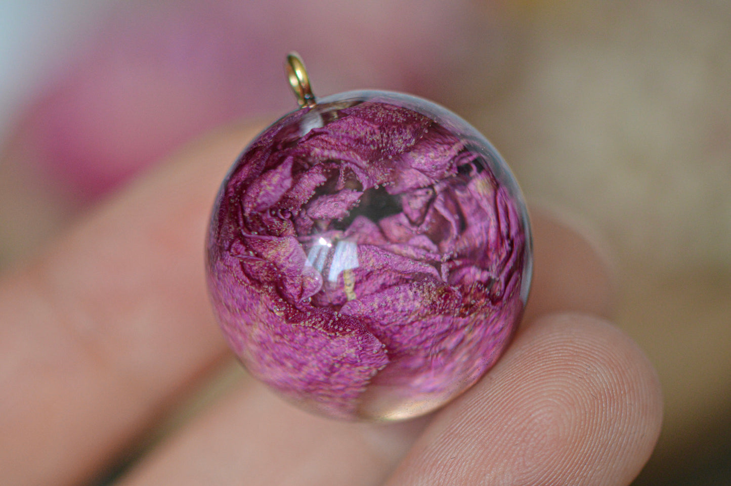 Gold-plated pink rose necklace