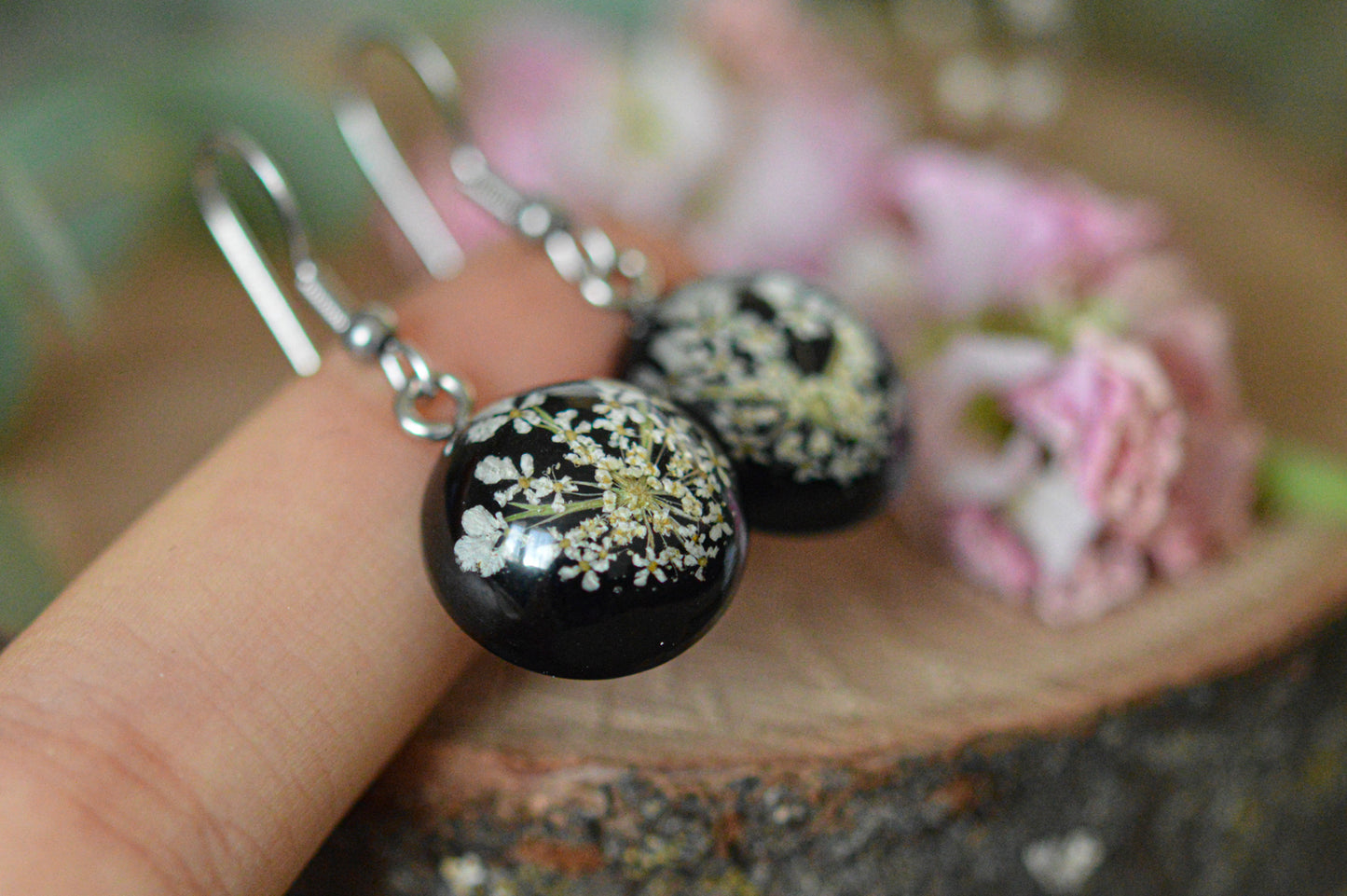 Chervil black earrings