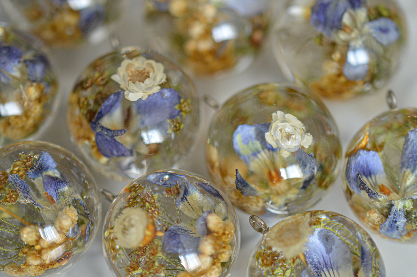 Necklace with dried flowers