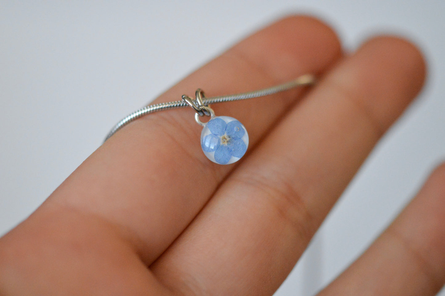 Little forget-me-not necklace